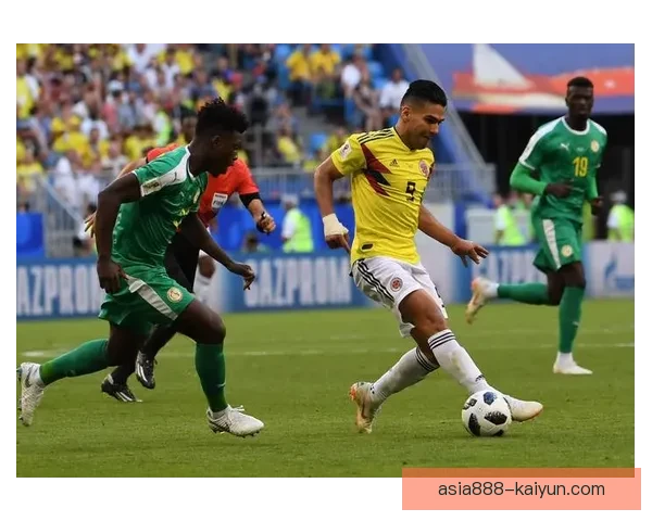 哥伦比亚队战术执行出色，逆转局势赢得关键胜利表现亮眼