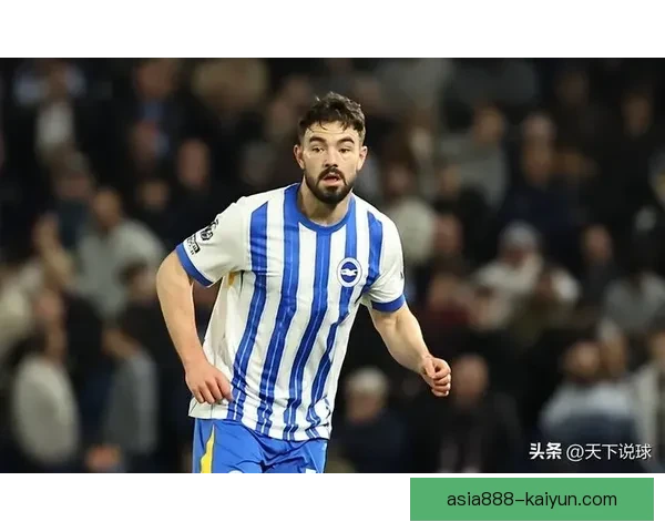 英超哈特近期状态回暖，球队表现逐渐稳定值得关注。